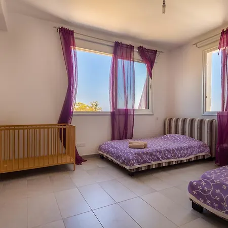 Villa Akefalou Bay *