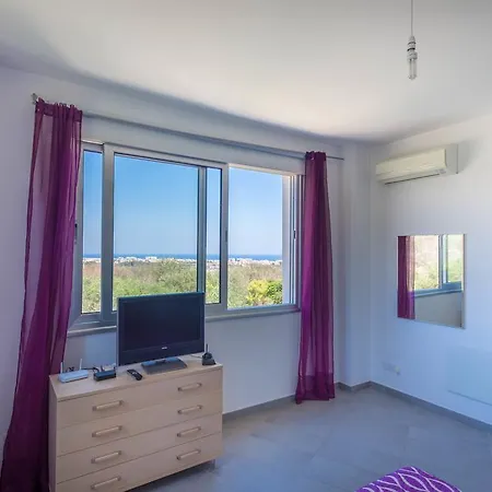 Villa Akefalou Bay *