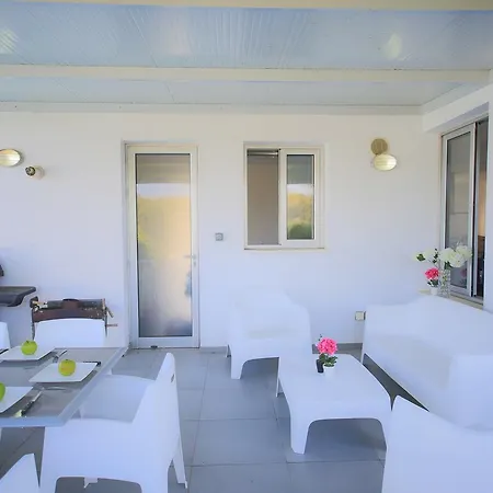 Akefalou Bay Villa Protarász