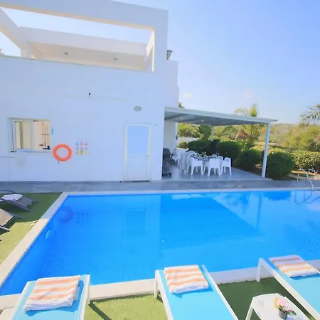 Vilă Akefalou Bay *